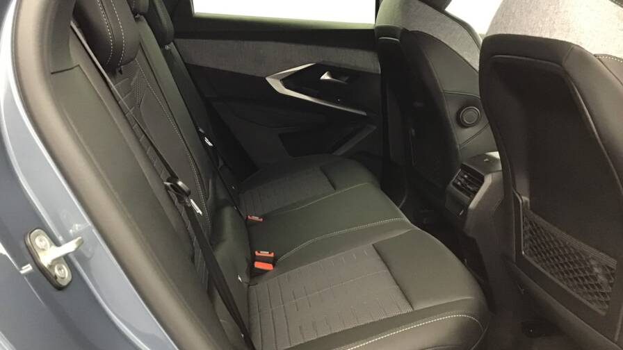 Mandataire Automobile occasion, recherche de Peugeot 3008-gt-hybrid-145-e-dcs6 - E-Motors