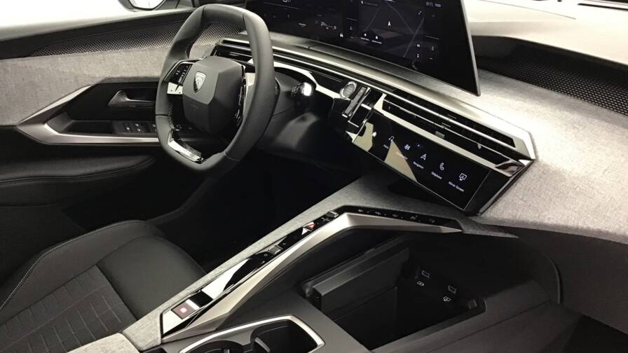 Mandataire Automobile occasion, recherche de Peugeot 3008-gt-hybrid-145-e-dcs6 - E-Motors