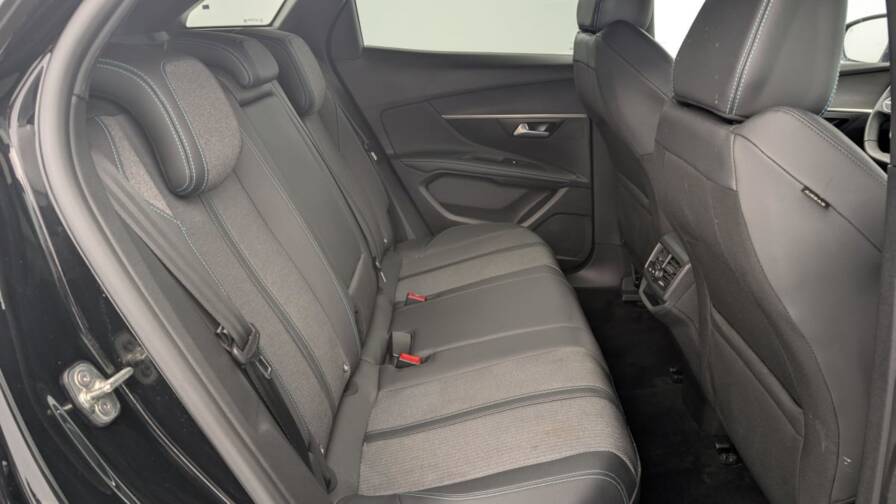 Mandataire Automobile occasion, recherche de Peugeot 3008-hybrid-136-e-dcs6-allure-pack - E-Motors