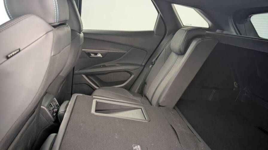 Mandataire Automobile occasion, recherche de Peugeot 3008-hybrid-136-e-dcs6-allure-pack - E-Motors