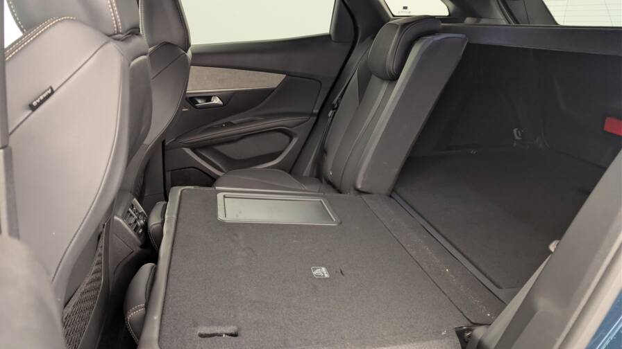 Mandataire Automobile occasion, recherche de Peugeot 3008-hybrid-136-e-dcs6-gt - E-Motors