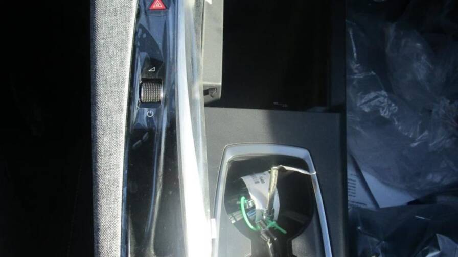 Mandataire Automobile neuf, recherche de Peugeot 3008-hybrid-136-e-dcs6-gt - E-Motors