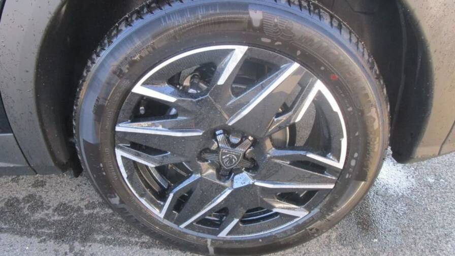 Mandataire Automobile neuf, recherche de Peugeot 3008-hybrid-136-e-dcs6-gt - E-Motors
