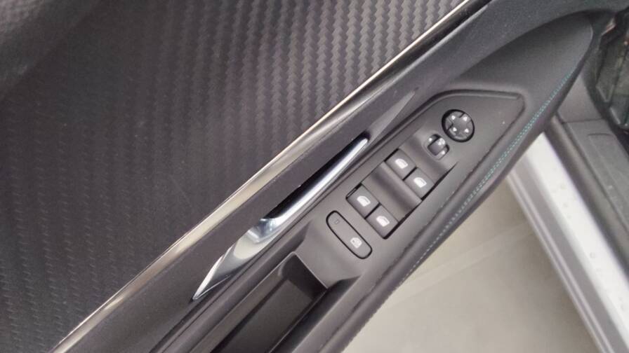 Mandataire Automobile occasion, recherche de Peugeot 3008-hybrid-136ch-allure-pack-e-dcs6 - E-Motors