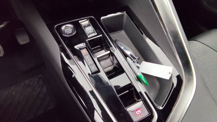 Mandataire Automobile occasion, recherche de Peugeot 3008-hybrid-136ch-allure-pack-e-dcs6 - E-Motors