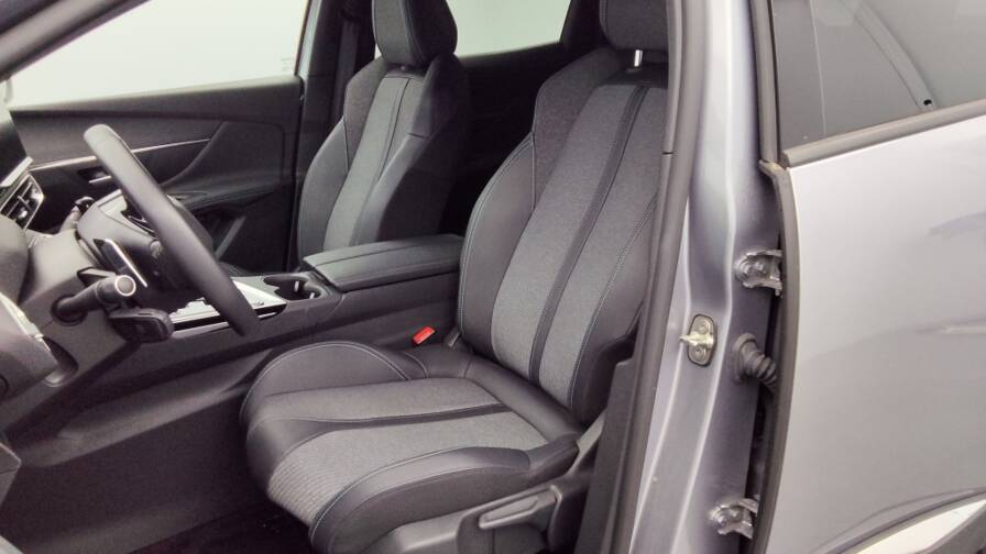 Mandataire Automobile occasion, recherche de Peugeot 3008-hybrid-136ch-allure-pack-e-dcs6 - E-Motors