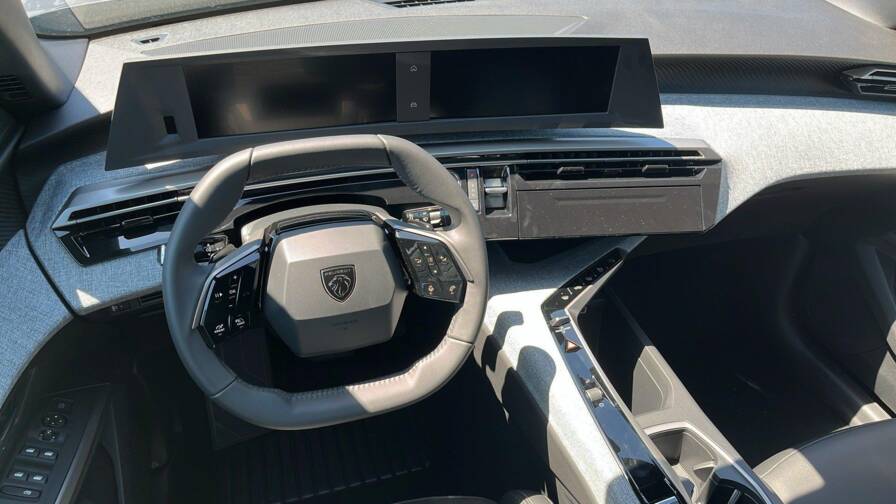 Mandataire Automobile neuf, recherche de Peugeot 3008-hybrid-145-e-dcs6-allure - E-Motors