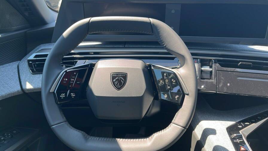 Mandataire Automobile neuf, recherche de Peugeot 3008-hybrid-145-e-dcs6-allure - E-Motors