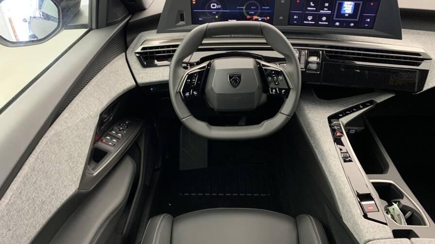 Mandataire Automobile neuf, recherche de Peugeot 3008-hybrid-145-e-dcs6-allure - E-Motors