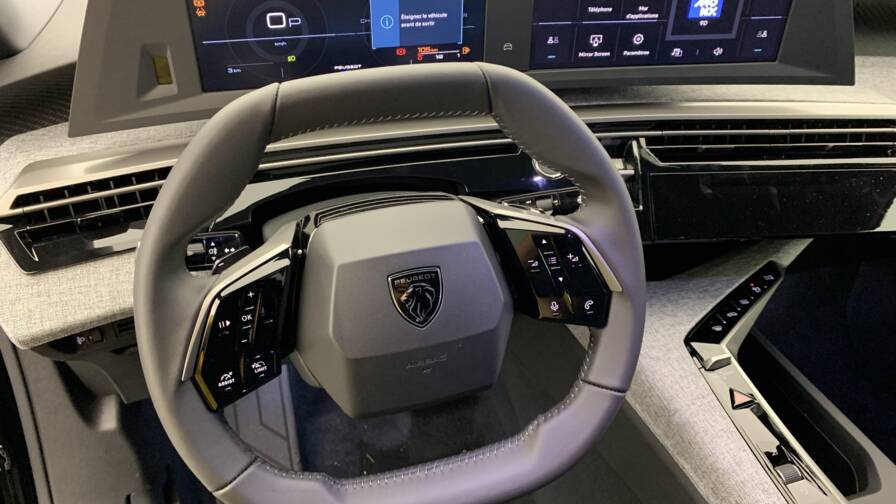 Mandataire Automobile neuf, recherche de Peugeot 3008-hybrid-145-e-dcs6-allure - E-Motors