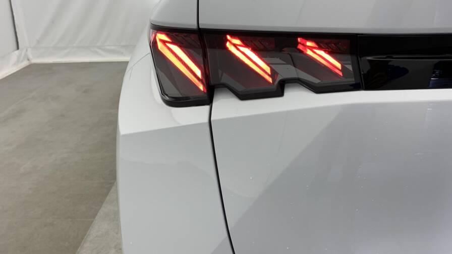 Mandataire Automobile neuf, recherche de Peugeot 3008-hybrid-145-e-dcs6-gt - E-Motors