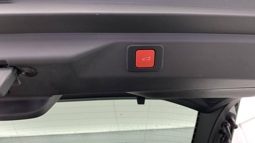 Mandataire Automobile neuf, recherche de Peugeot 3008-hybrid-145-e-dcs6-gt - E-Motors