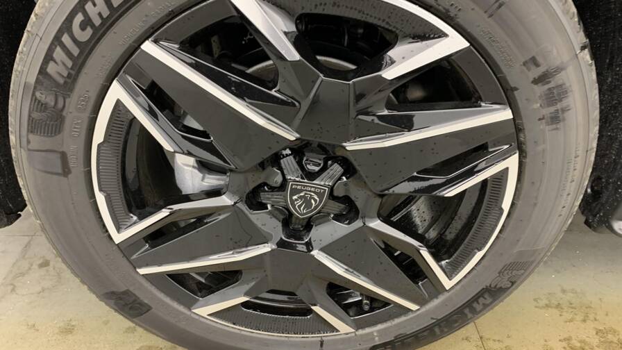 Mandataire Automobile neuf, recherche de Peugeot 3008-hybrid-145-e-dcs6-gt - E-Motors