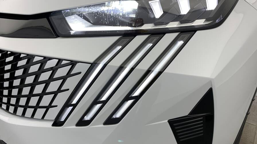 Mandataire Automobile neuf, recherche de Peugeot 3008-hybrid-145-e-dcs6-gt - E-Motors