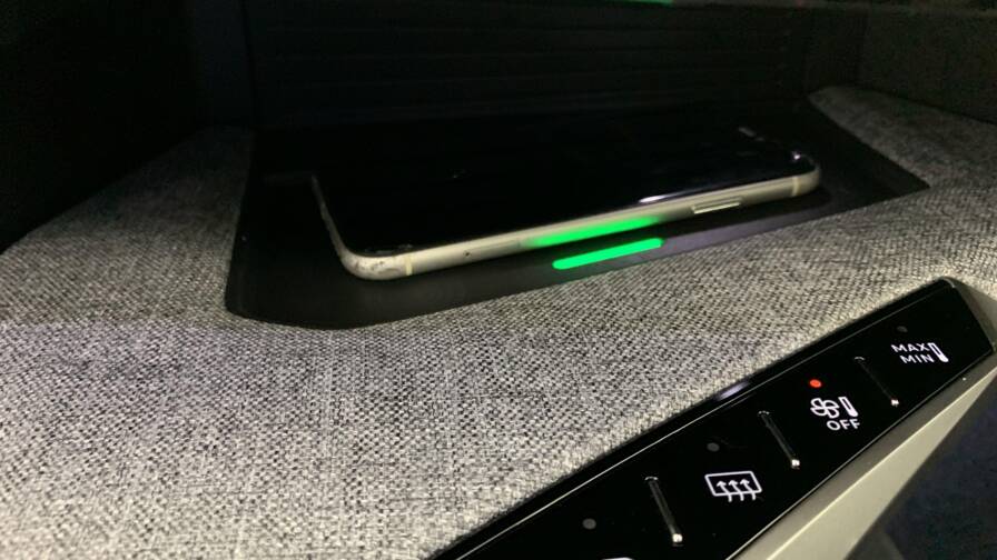 Mandataire Automobile neuf, recherche de Peugeot 3008-hybrid-145-e-dcs6-gt - E-Motors