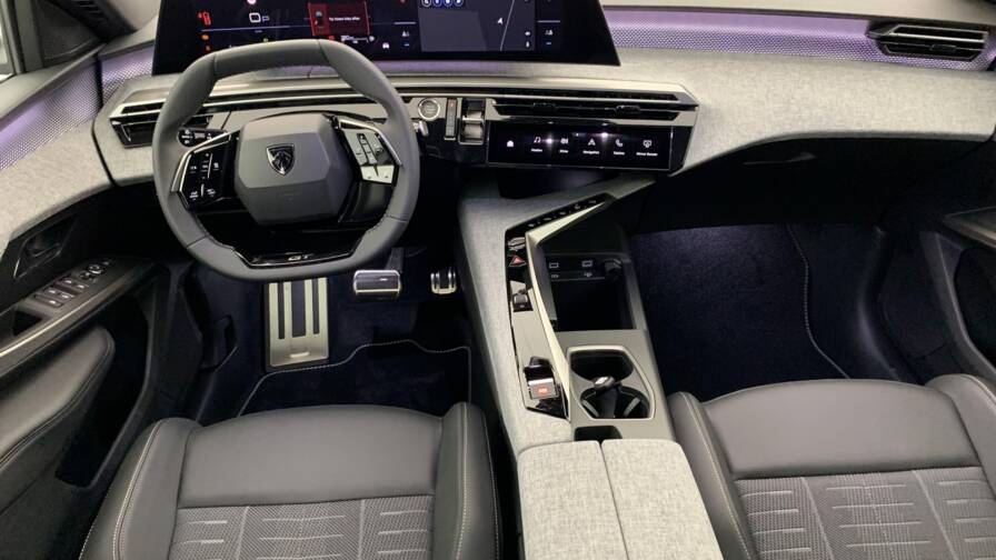 Mandataire Automobile neuf, recherche de Peugeot 3008-hybrid-145-e-dcs6-gt - E-Motors