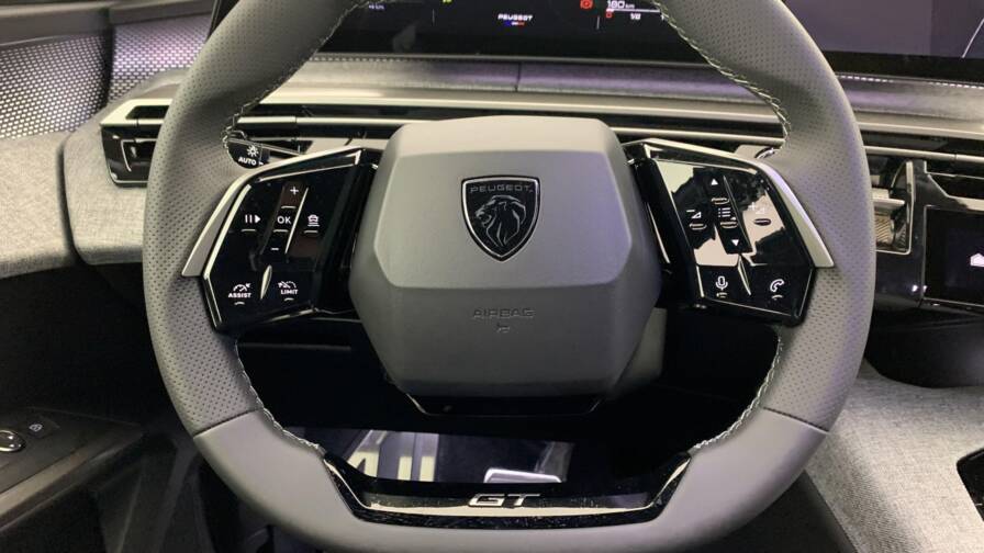 Mandataire Automobile neuf, recherche de Peugeot 3008-hybrid-145-e-dcs6-gt - E-Motors