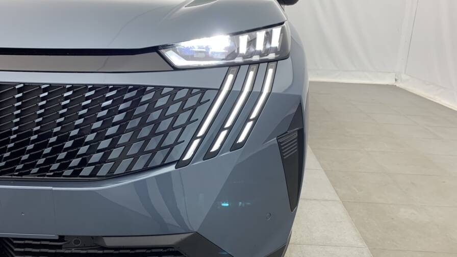 Mandataire Automobile neuf, recherche de Peugeot 3008-hybrid-145-e-dcs6-gt - E-Motors
