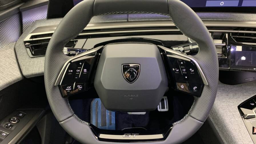 Mandataire Automobile neuf, recherche de Peugeot 3008-hybrid-145-e-dcs6-gt - E-Motors