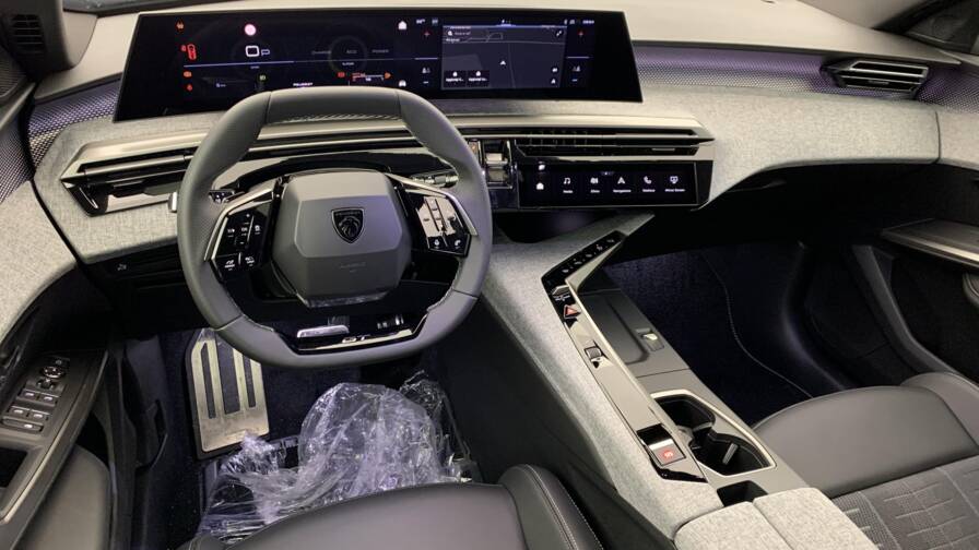 Mandataire Automobile neuf, recherche de Peugeot 3008-hybrid-145-e-dcs6-gt - E-Motors