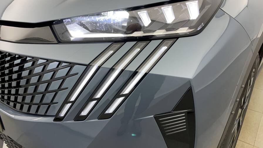 Mandataire Automobile neuf, recherche de Peugeot 3008-hybrid-145-e-dcs6-gt - E-Motors