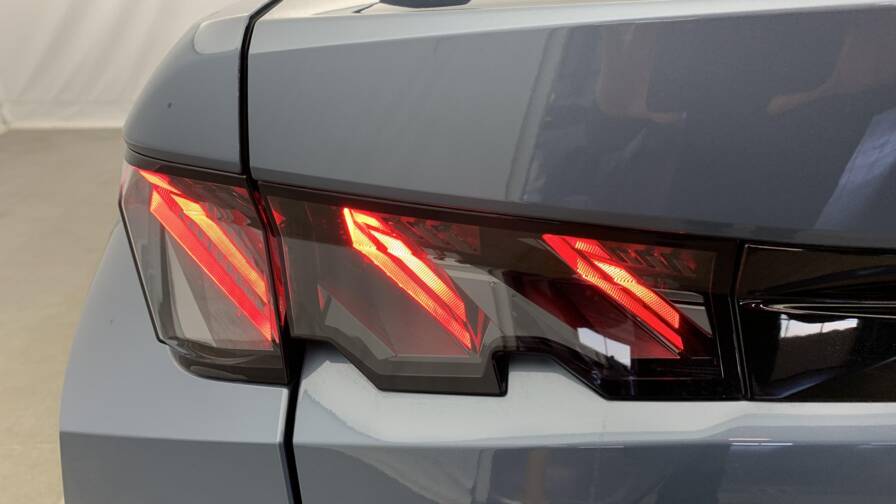 Mandataire Automobile neuf, recherche de Peugeot 3008-hybrid-145-e-dcs6-gt - E-Motors