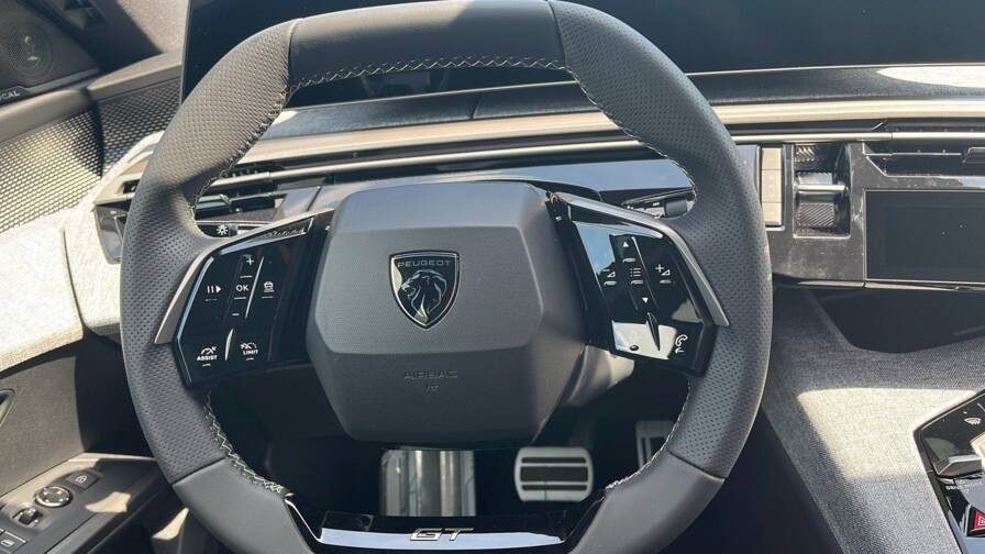 Mandataire Automobile neuf, recherche de Peugeot 3008-hybrid-145-e-dcs6-gt - E-Motors