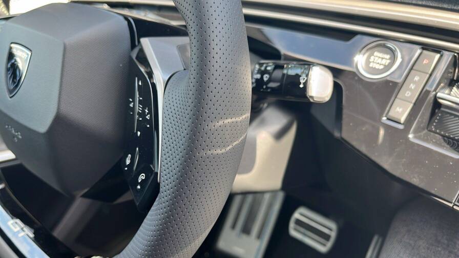 Mandataire Automobile neuf, recherche de Peugeot 3008-hybrid-145-e-dcs6-gt - E-Motors