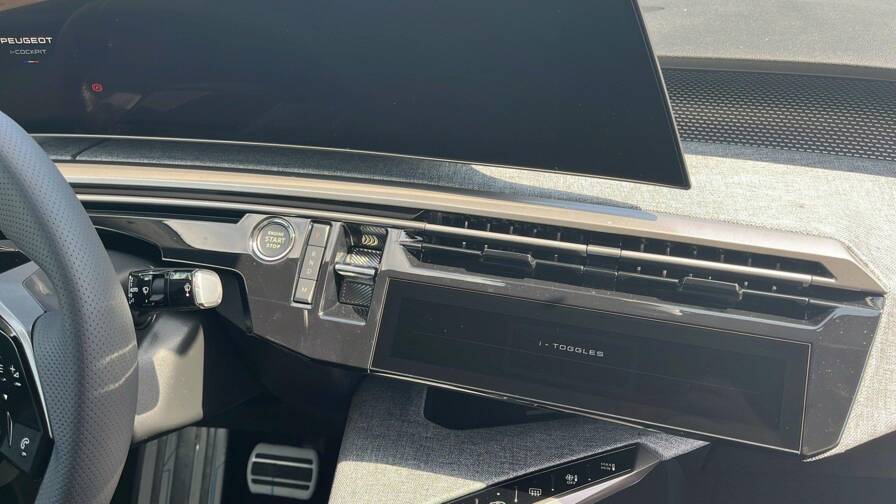 Mandataire Automobile neuf, recherche de Peugeot 3008-hybrid-145-e-dcs6-gt - E-Motors