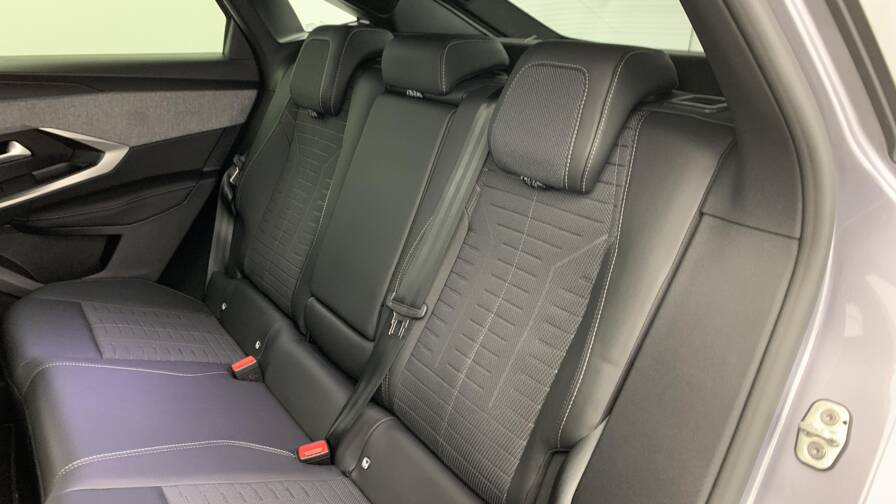 Mandataire Automobile neuf, recherche de Peugeot 3008-hybrid-145-e-dcs6-gt - E-Motors