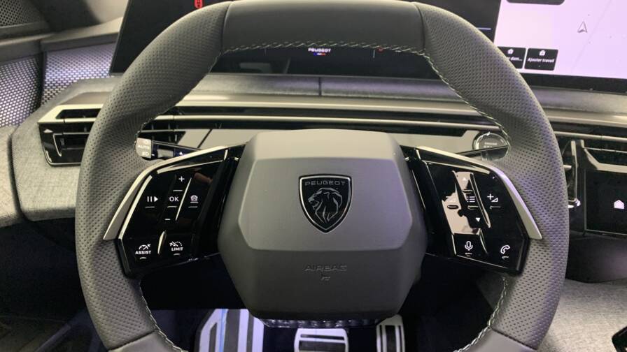 Mandataire Automobile neuf, recherche de Peugeot 3008-hybrid-145-e-dcs6-gt - E-Motors