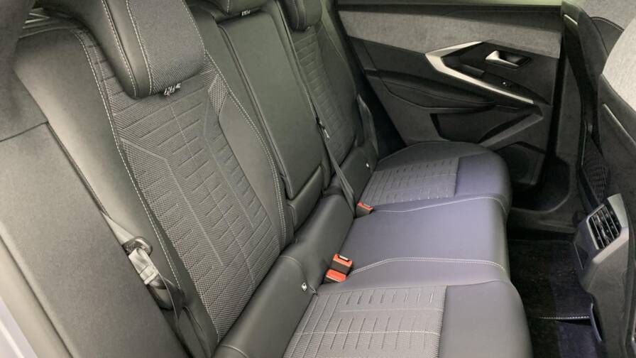 Mandataire Automobile neuf, recherche de Peugeot 3008-hybrid-145-e-dcs6-gt - E-Motors