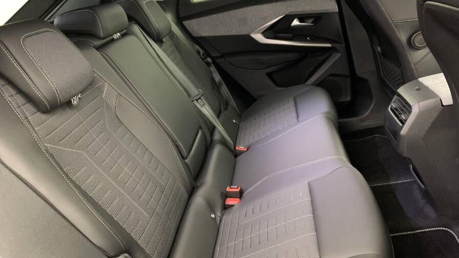 Mandataire Automobile neuf, recherche de Peugeot 3008-hybrid-145-e-dcs6-gt - E-Motors