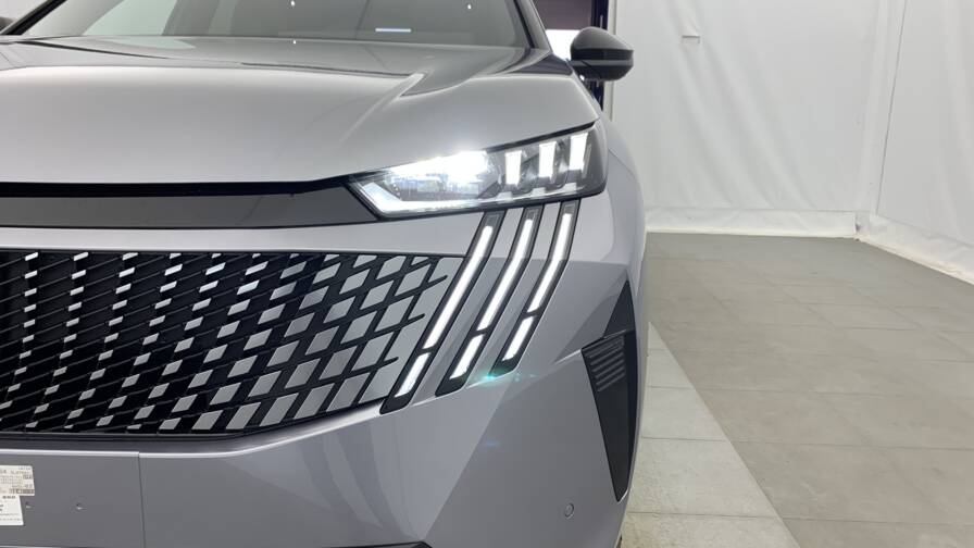 Mandataire Automobile neuf, recherche de Peugeot 3008-hybrid-145-e-dcs6-gt - E-Motors