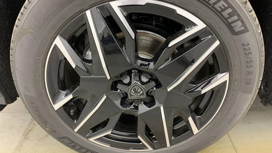 Mandataire Automobile neuf, recherche de Peugeot 3008-hybrid-145-e-dcs6-gt - E-Motors