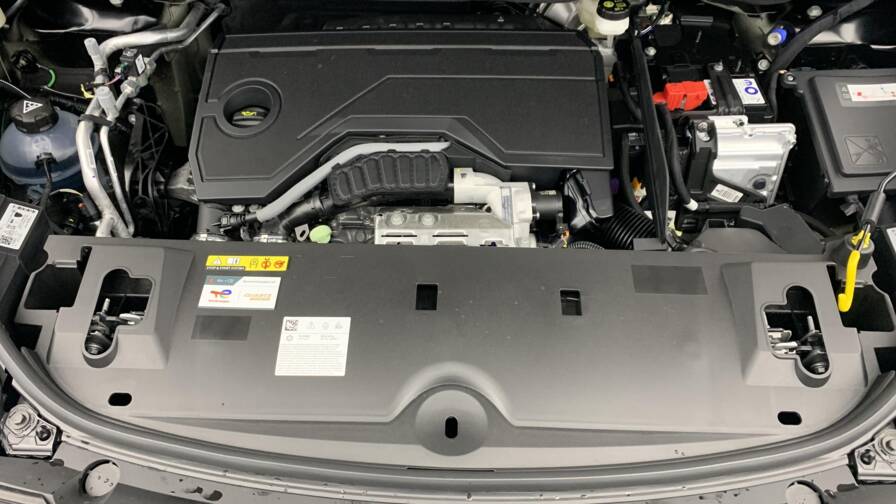 Mandataire Automobile neuf, recherche de Peugeot 3008-hybrid-145-e-dcs6-gt - E-Motors