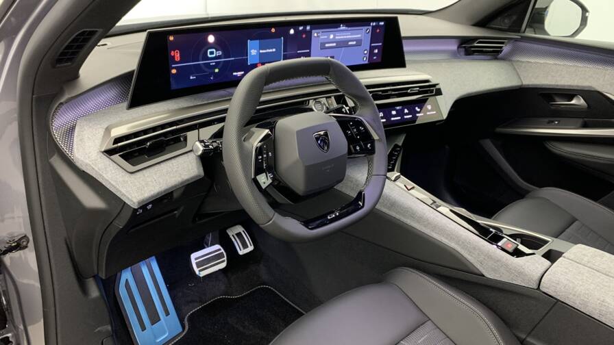 Mandataire Automobile neuf, recherche de Peugeot 3008-hybrid-145-e-dcs6-gt - E-Motors