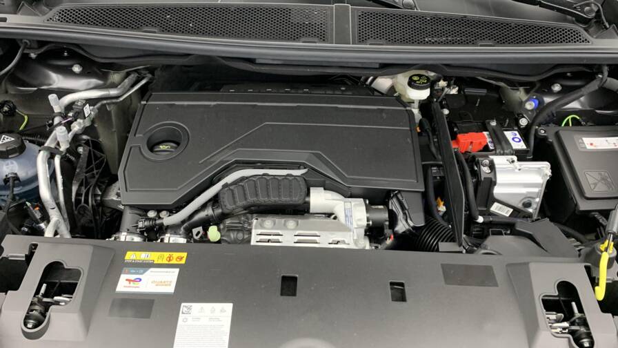 Mandataire Automobile neuf, recherche de Peugeot 3008-hybrid-145-e-dcs6-gt - E-Motors