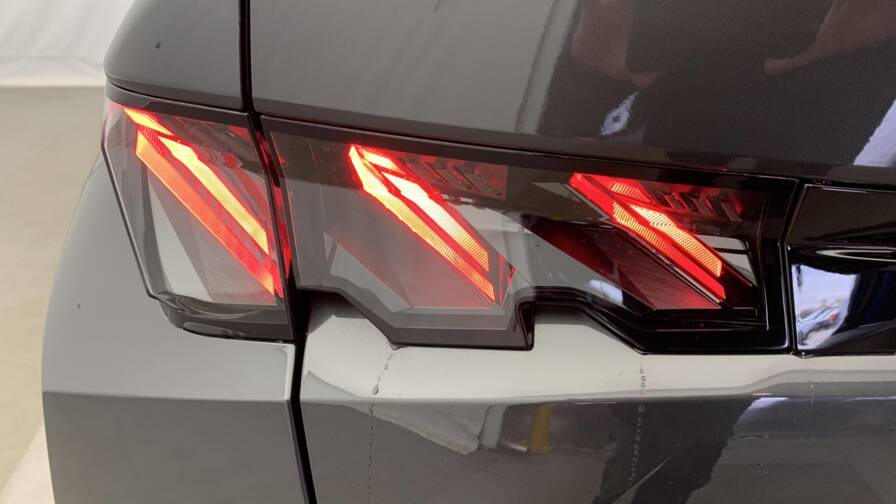 Mandataire Automobile neuf, recherche de Peugeot 3008-hybrid-145-e-dcs6-gt - E-Motors