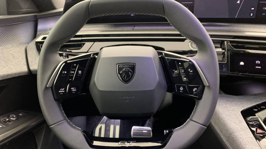 Mandataire Automobile neuf, recherche de Peugeot 3008-hybrid-145-e-dcs6-gt - E-Motors