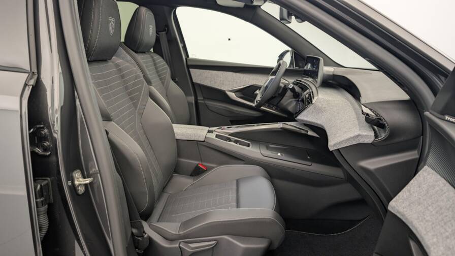 Mandataire Automobile neuf, recherche de Peugeot 3008-hybrid-145-e-dcs6-gt - E-Motors