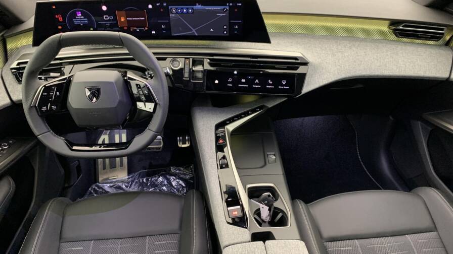 Mandataire Automobile neuf, recherche de Peugeot 3008-hybrid-145-e-dcs6-gt - E-Motors