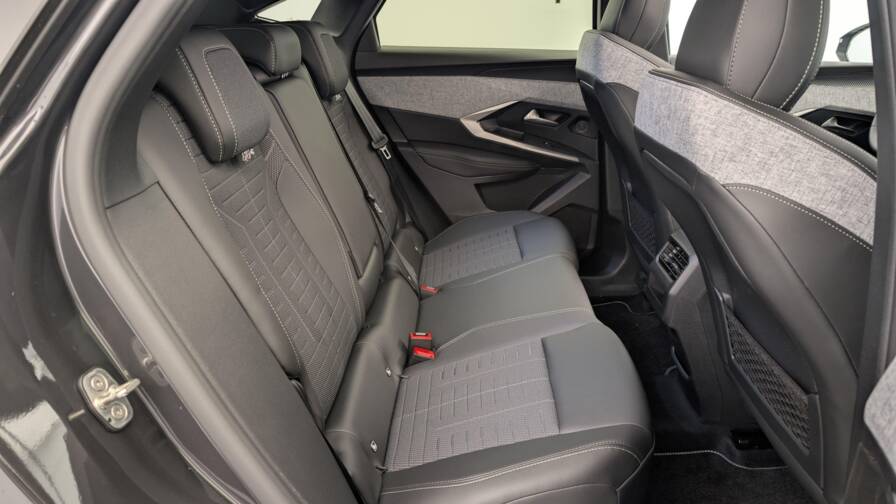 Mandataire Automobile neuf, recherche de Peugeot 3008-hybrid-145-e-dcs6-gt - E-Motors