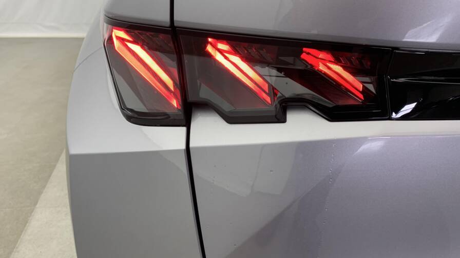 Mandataire Automobile neuf, recherche de Peugeot 3008-hybrid-145-e-dcs6-gt - E-Motors