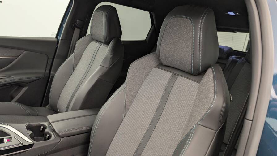 Mandataire Automobile occasion, recherche de Peugeot 3008-hybrid-180-e-eat8-allure-pack - E-Motors