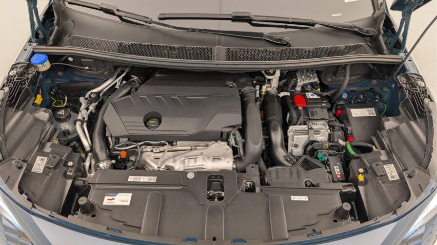 Mandataire Automobile occasion, recherche de Peugeot 3008-hybrid-180-e-eat8-allure-pack - E-Motors