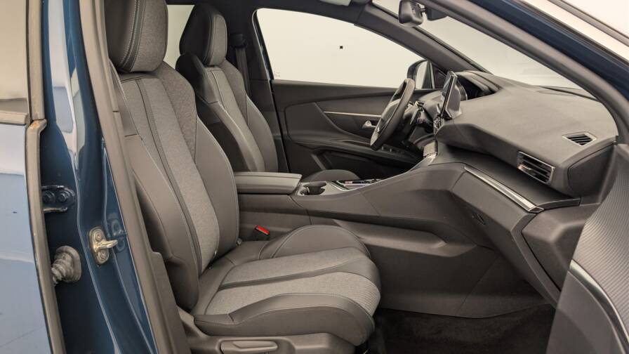 Mandataire Automobile occasion, recherche de Peugeot 3008-hybrid-180-e-eat8-allure-pack - E-Motors