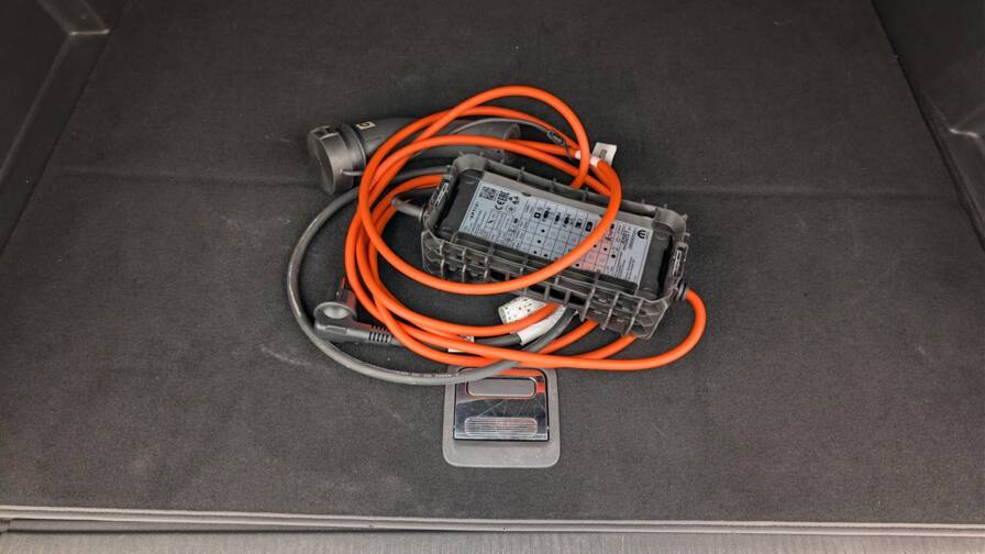 Mandataire Automobile occasion, recherche de Peugeot 3008-hybrid-180-e-eat8-allure-pack - E-Motors