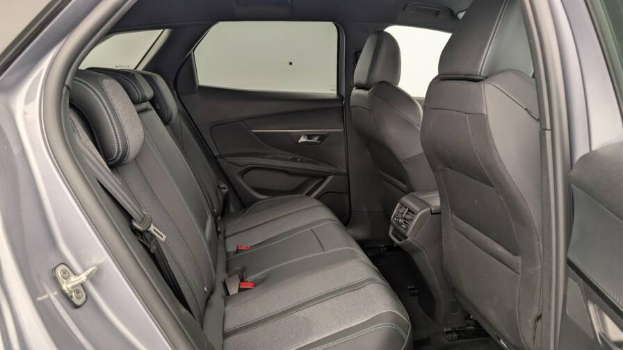 Mandataire Automobile occasion, recherche de Peugeot 3008-hybrid-180-e-eat8-allure-pack - E-Motors