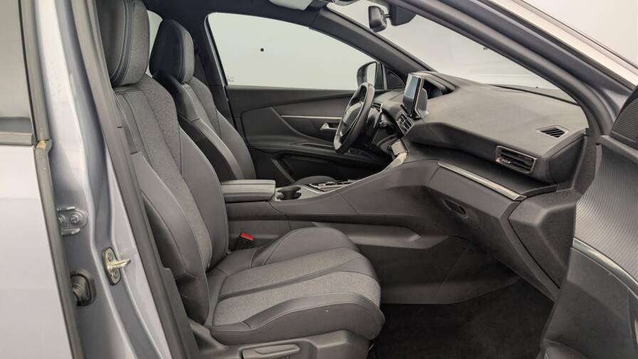 Mandataire Automobile occasion, recherche de Peugeot 3008-hybrid-180-e-eat8-allure-pack - E-Motors